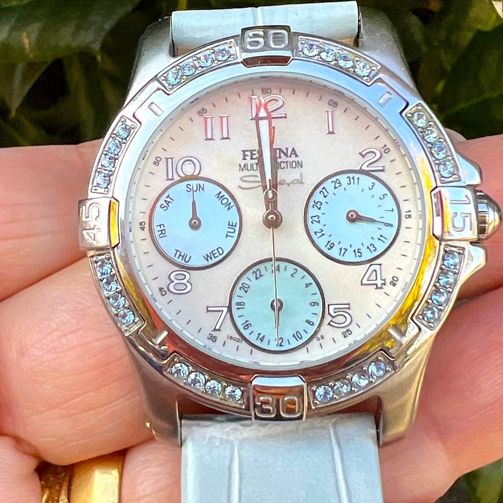 FESTINA SWISS MADE WOMENS WRIST WATCH AQUA BLUE COLOR RHINESTONES RARE PRISTINE
